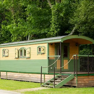 ** Camping Rives Nature Francia